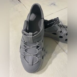 New with tags women’s size 9 xtertia slip on shoes Gray